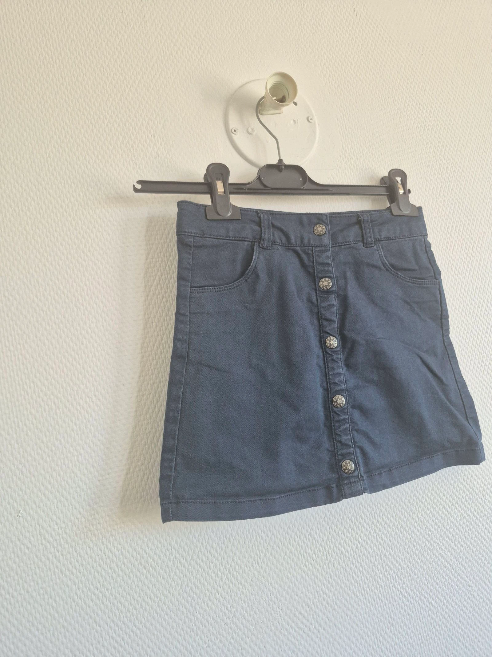 💙 Jupe Gémo fille – 10 ans – Bleu marine – Très bon état 💙 – photo 2